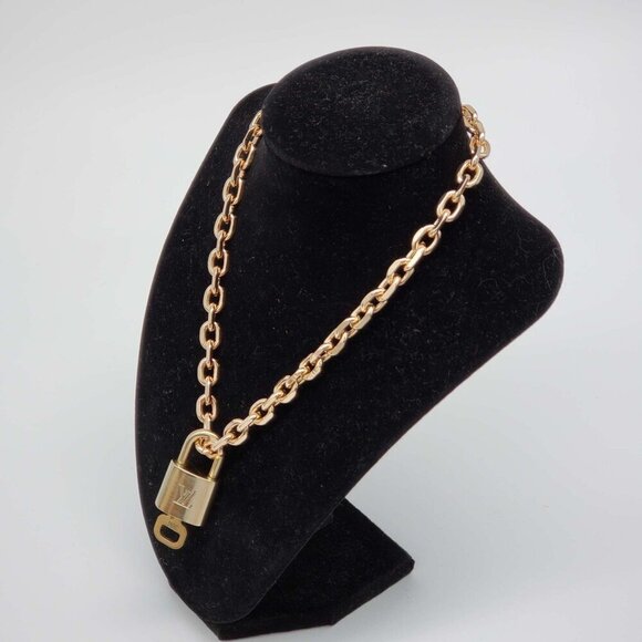 Authentic Louis Vuitton Lock & Key with Unbranded Gold Plated Chain Necklace - Picture 7 of 7